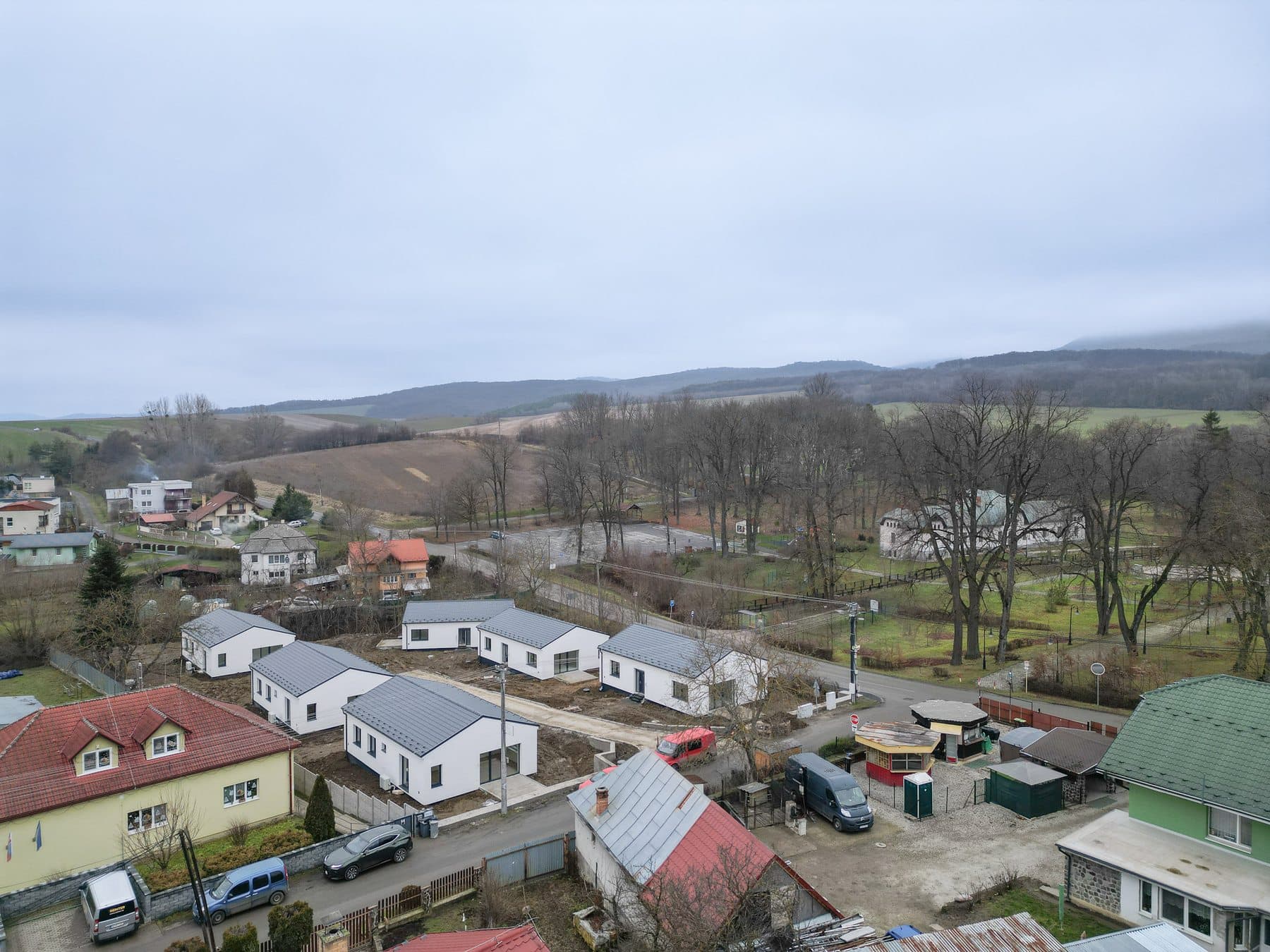 Pod Slanskými vrchmi. Na dosah Košíc.